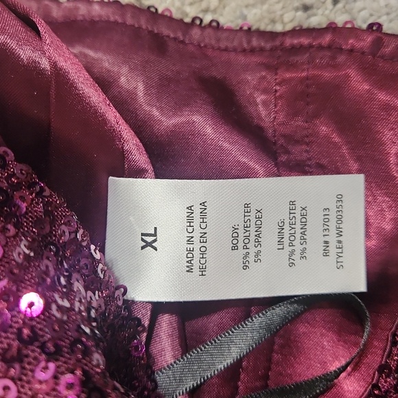 New Wildfox Alston Sequin Cropped Bow Front Strapless Top Size XL Dark Purple - Picture 11 of 12